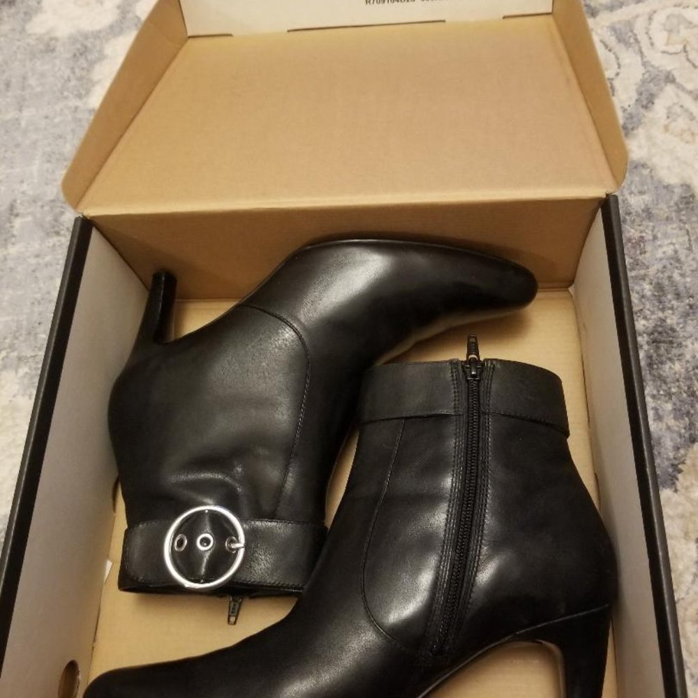 New in Box ECCO City Bristol Ankle Boots Bootie Leather Black 9.5